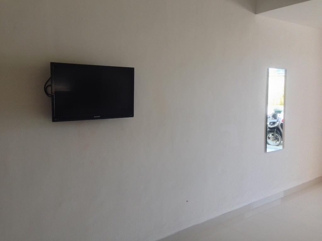 Rumah Cassa Guest House Surabaya Kamer foto